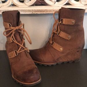 GREAT SOREL JOAN OF ARCTIC WEDGE BOOT SZ 11 BROWN